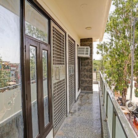 Hotel O Golden Key Inn Punjabi Bagh Neu-Delhi Exterior foto
