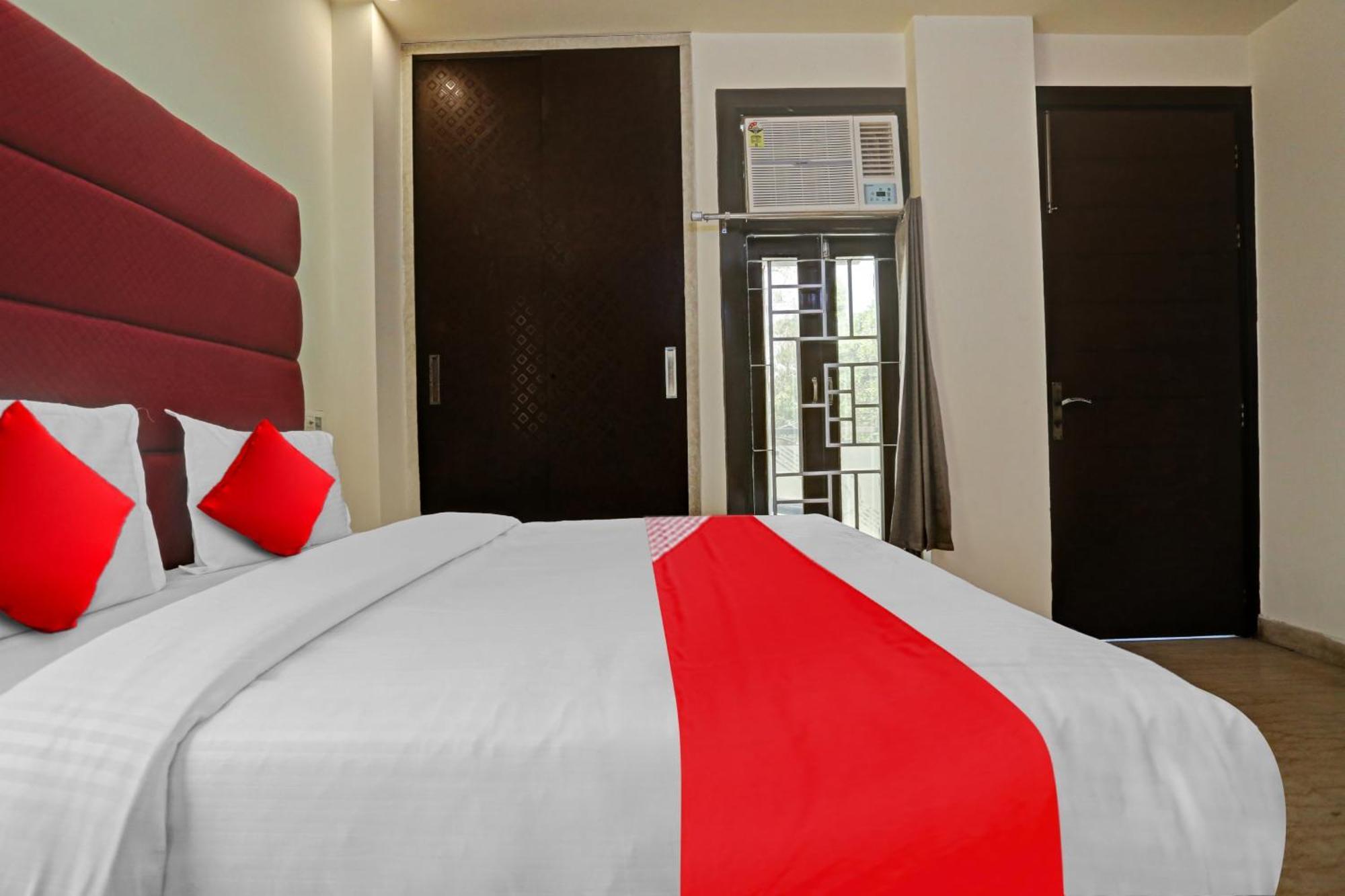 Hotel O Golden Key Inn Punjabi Bagh Neu-Delhi Exterior foto